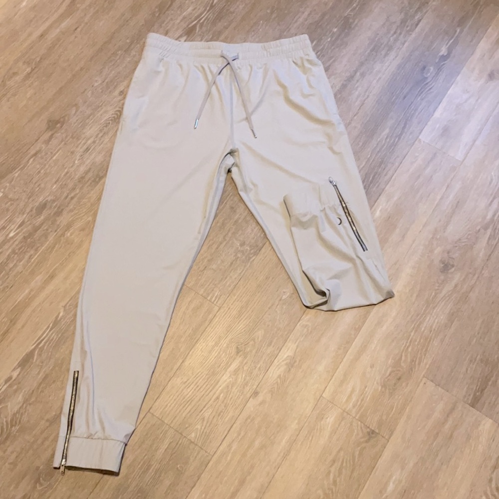 ZYIA Everywhere Joggers